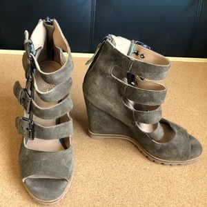 Linea Paolo Wisteria Buckle Wedge Sandal Olive